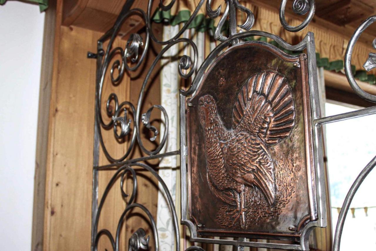 Hotel Pension Weiratherhof Венс Екстериор снимка
