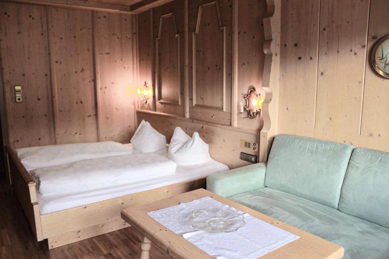 Hotel Pension Weiratherhof Венс Екстериор снимка